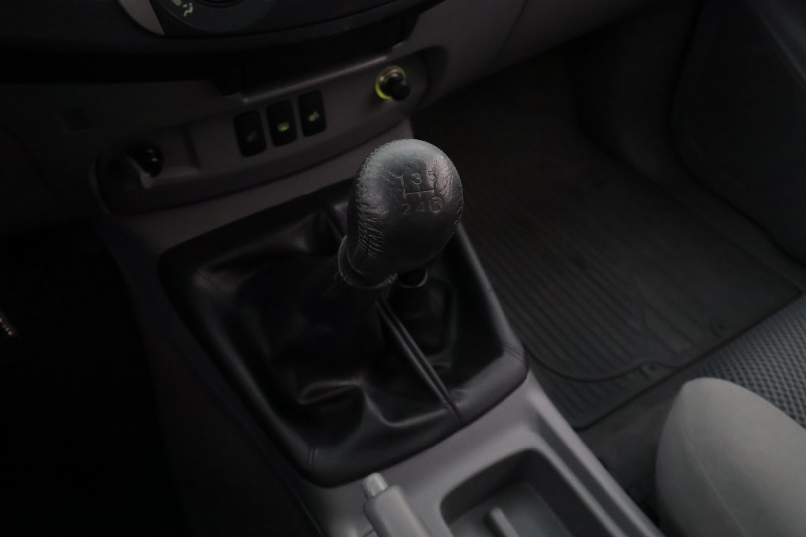 TOYOTA Hilux 2010