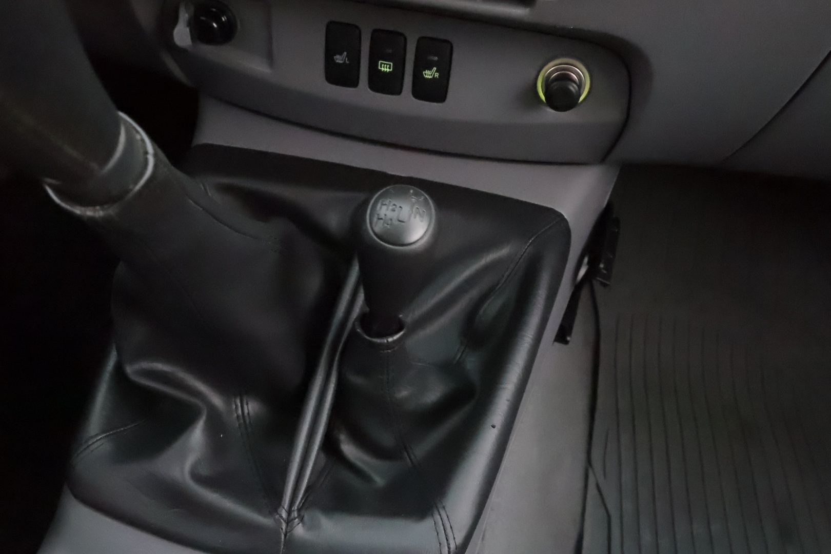 TOYOTA Hilux 2010