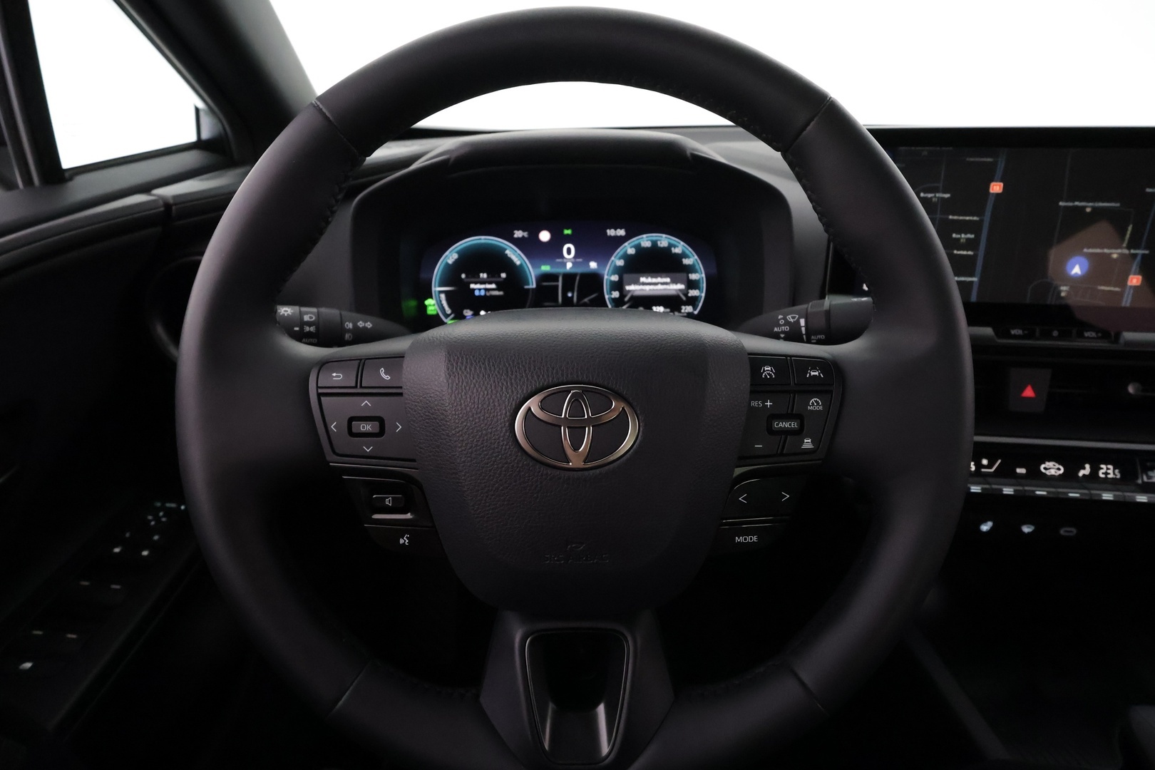 TOYOTA C-HR 2024