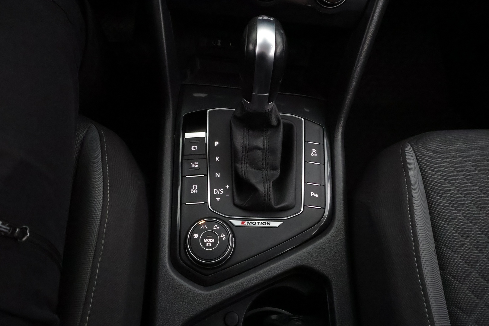 VOLKSWAGEN Tiguan 2017