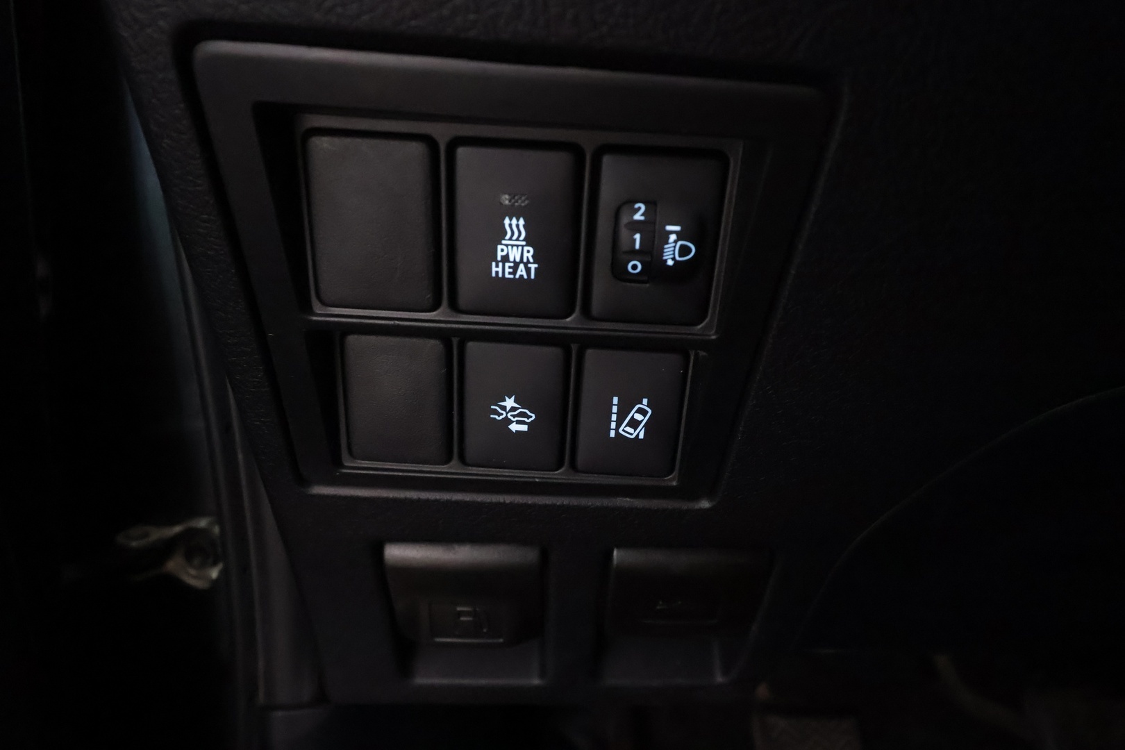 TOYOTA Hilux 2018