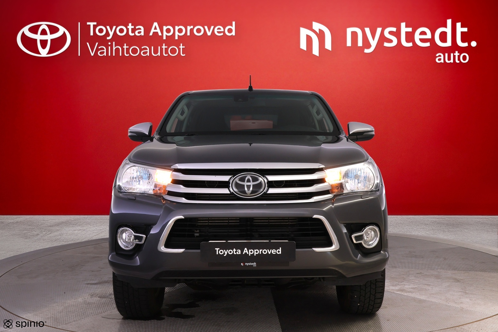 TOYOTA Hilux 2018