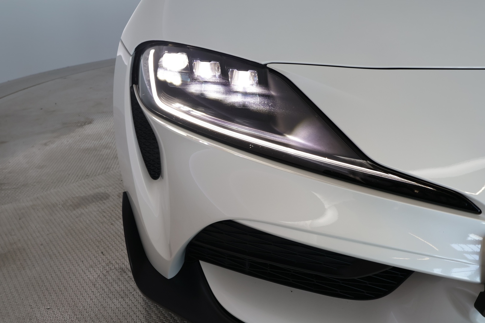 TOYOTA GR SUPRA 2021