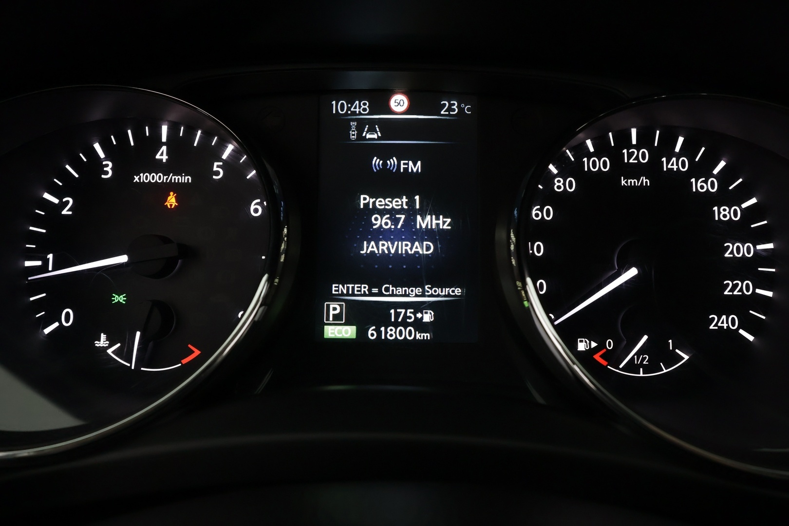 NISSAN Qashqai 2017