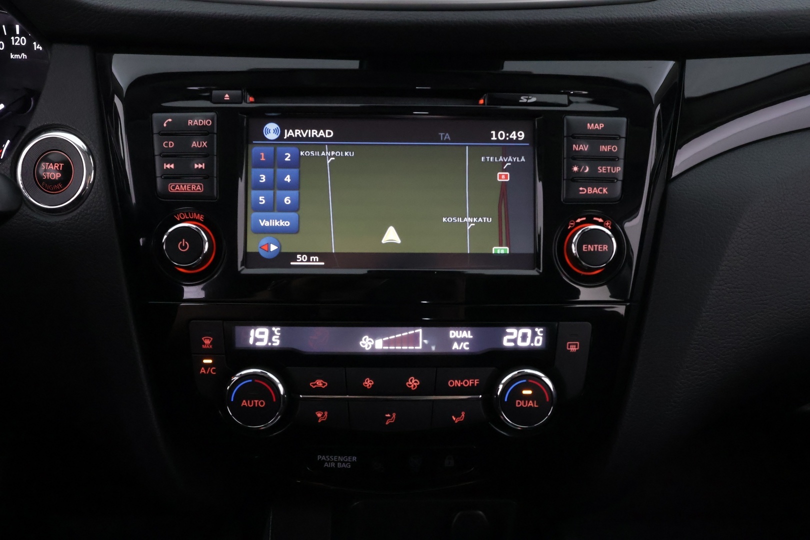 NISSAN Qashqai 2017