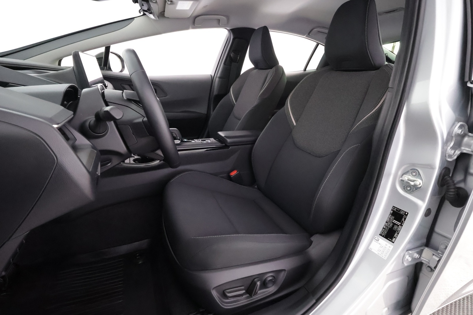 TOYOTA Prius Plug-in 2023