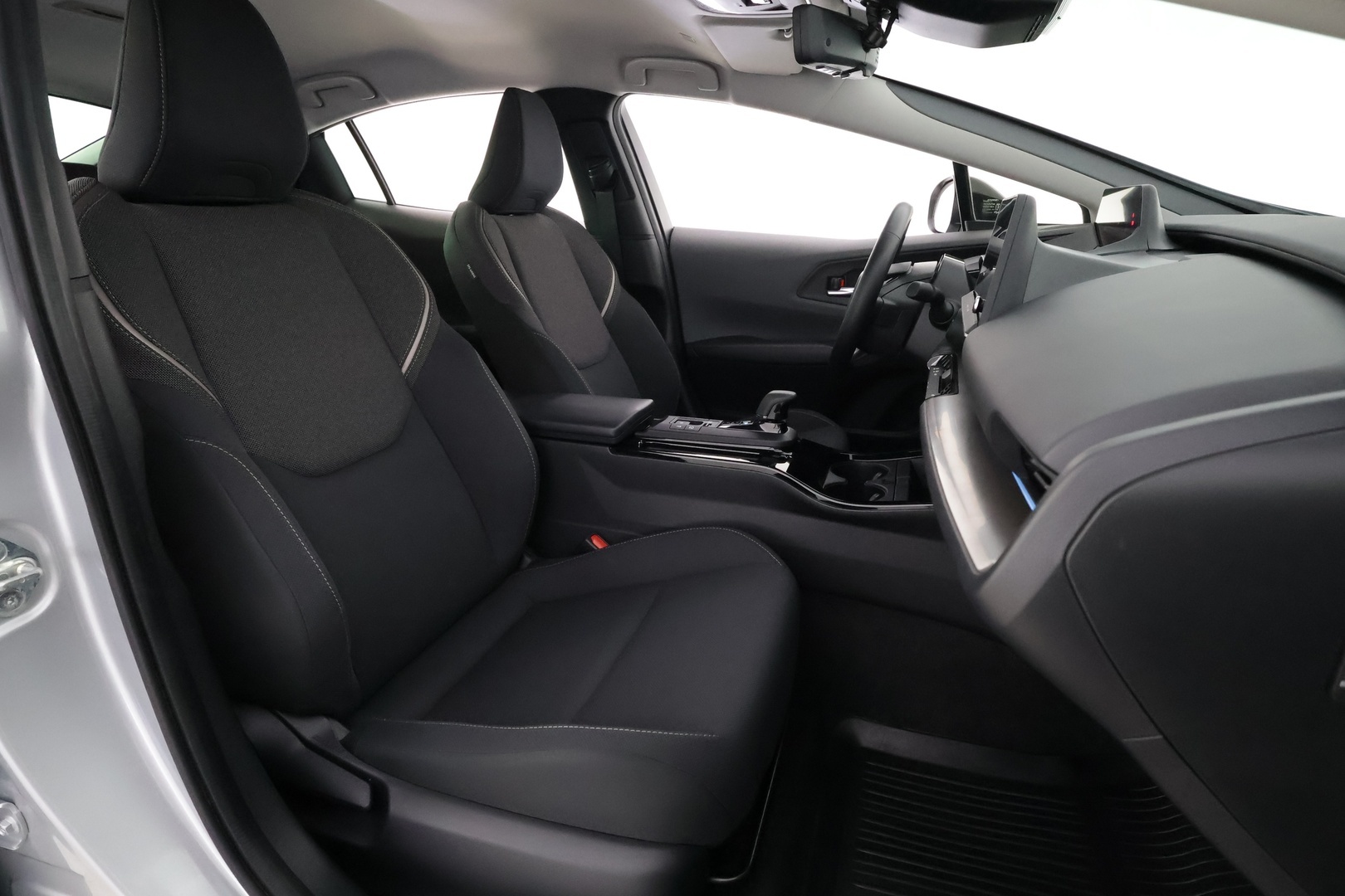 TOYOTA Prius Plug-in 2023