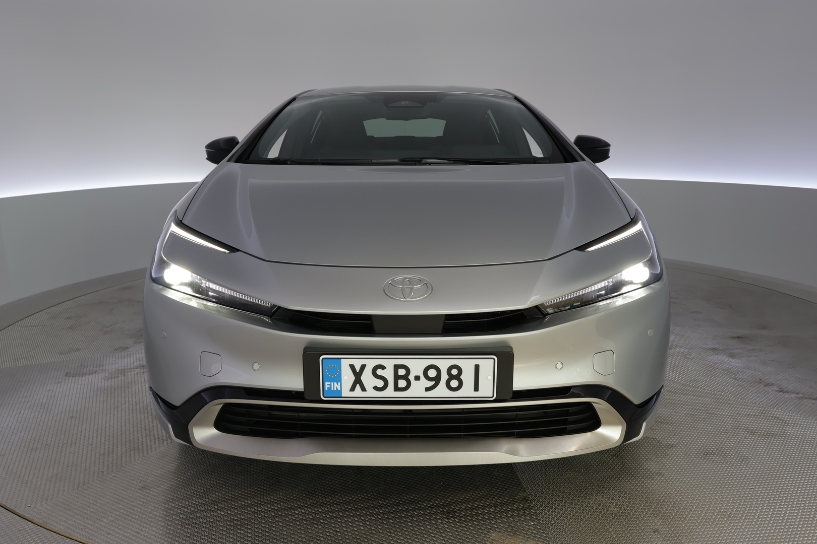 TOYOTA Prius Plug-in 2023