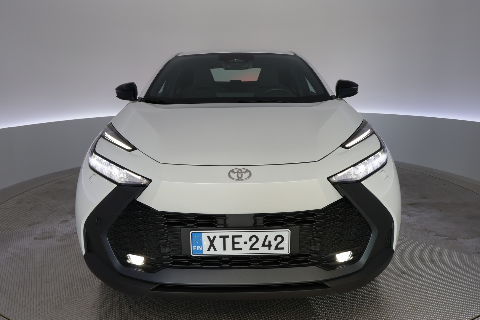 TOYOTA C-HR 2024