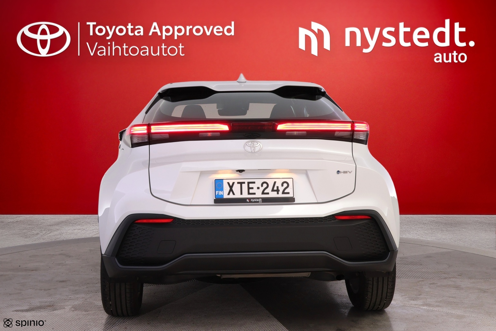TOYOTA C-HR 2024