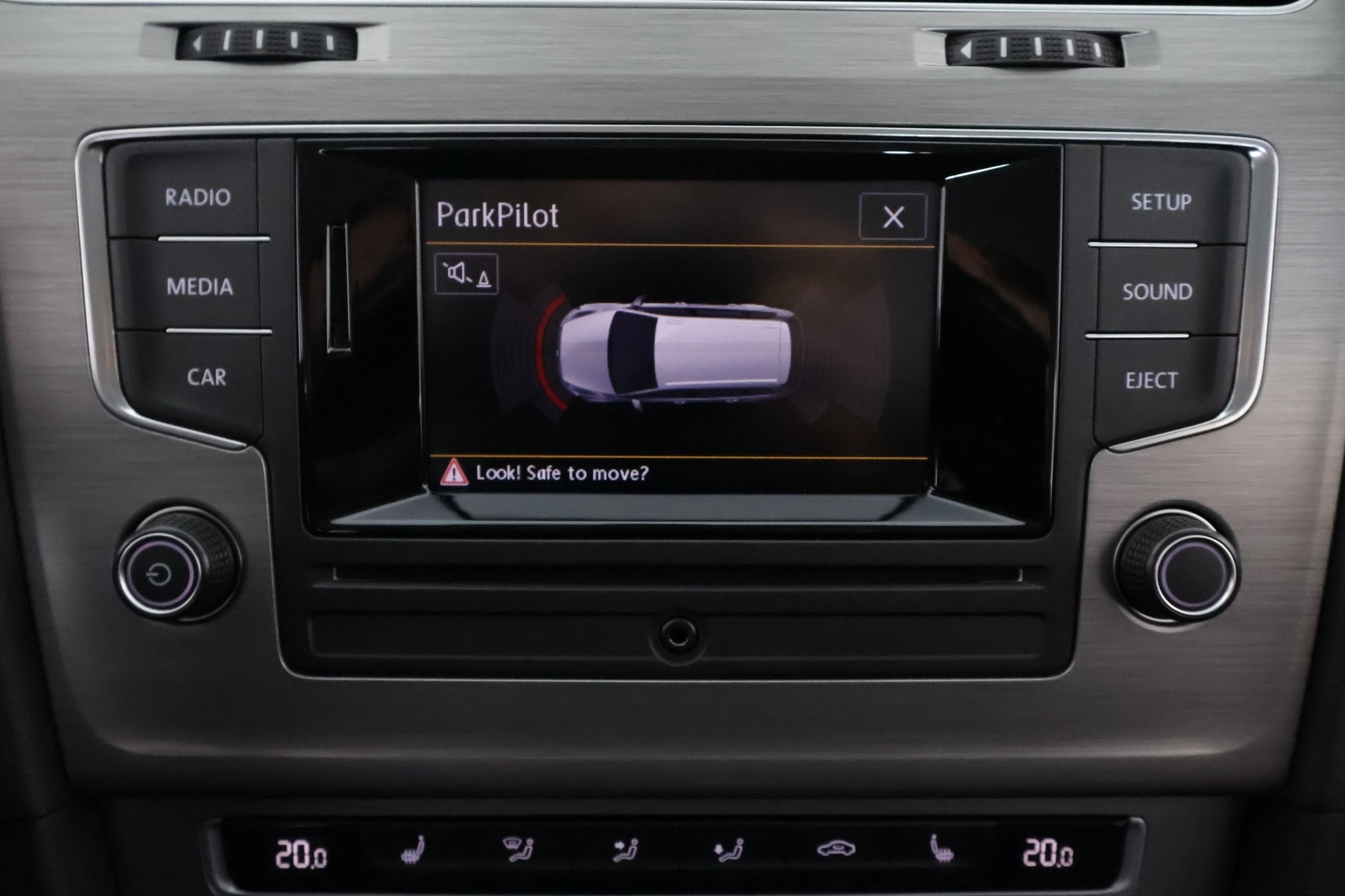 VOLKSWAGEN Golf 2014