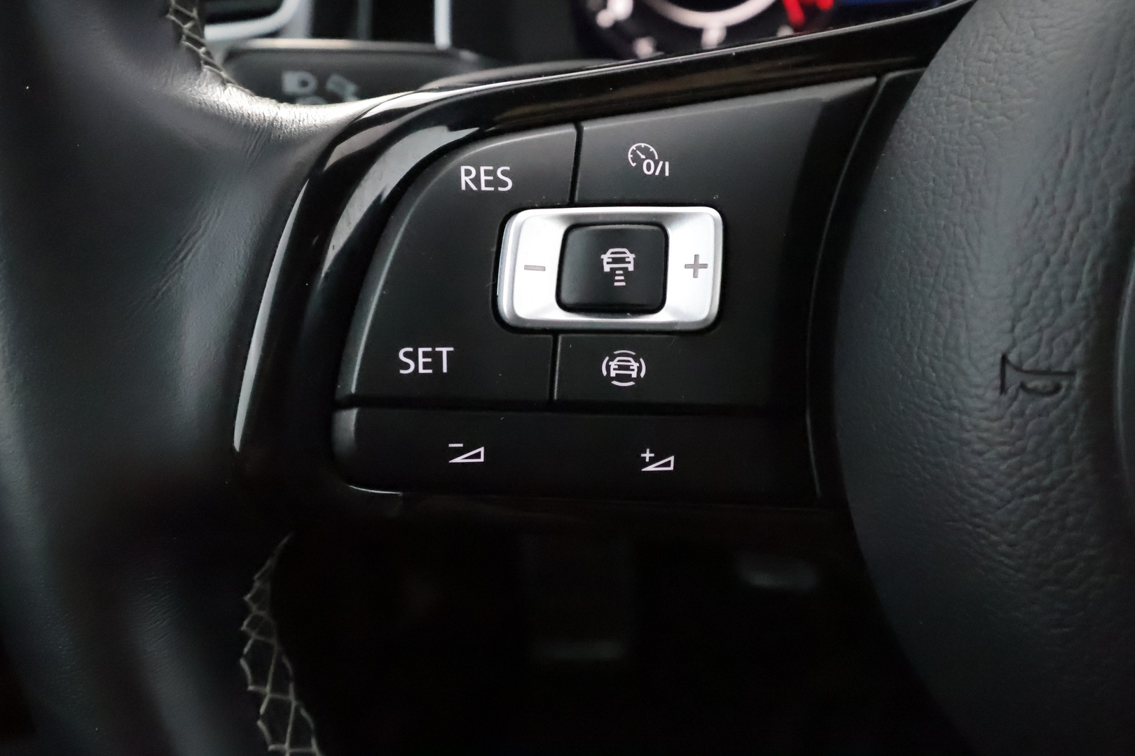VOLKSWAGEN Golf 2019
