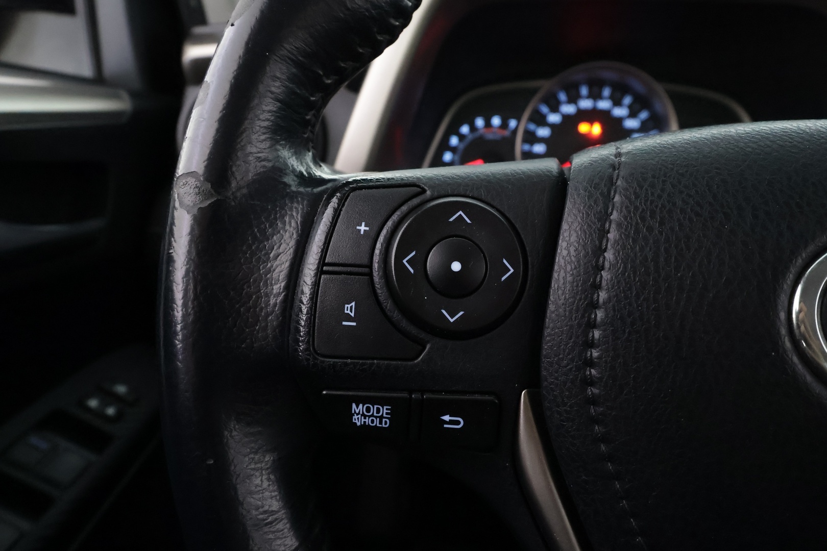 TOYOTA RAV4 2015