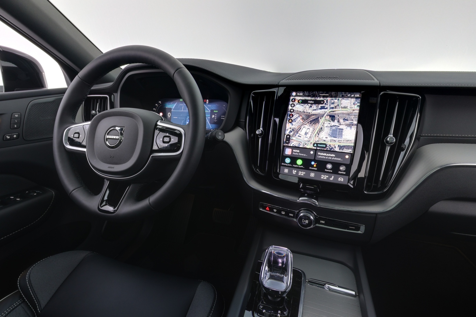 VOLVO XC60 2025