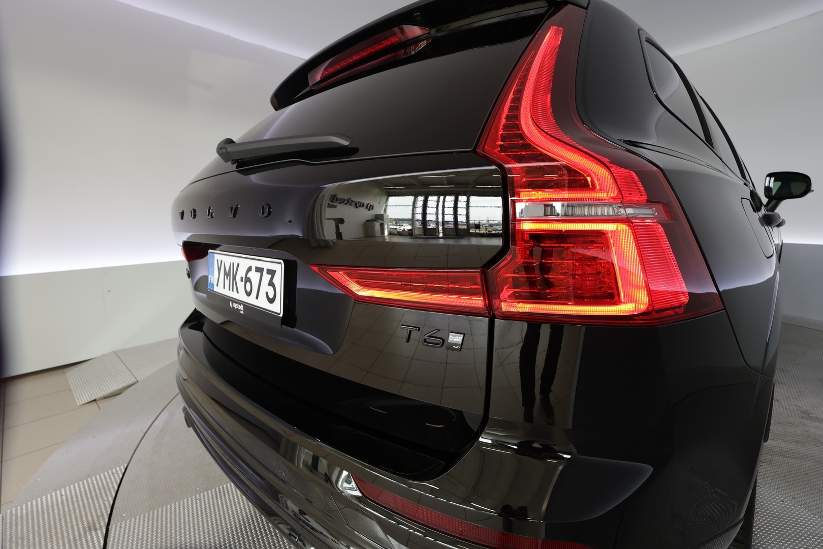 VOLVO XC60 2025