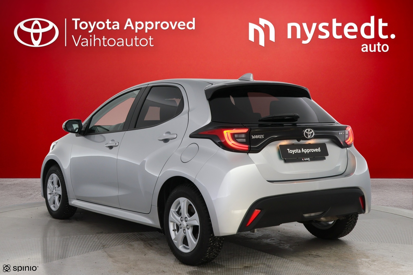 TOYOTA Yaris 2024