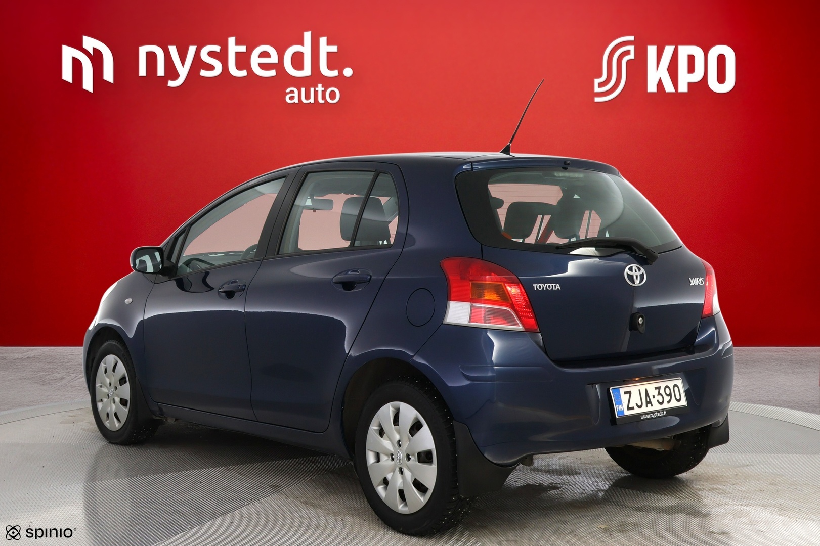 TOYOTA Yaris 2009