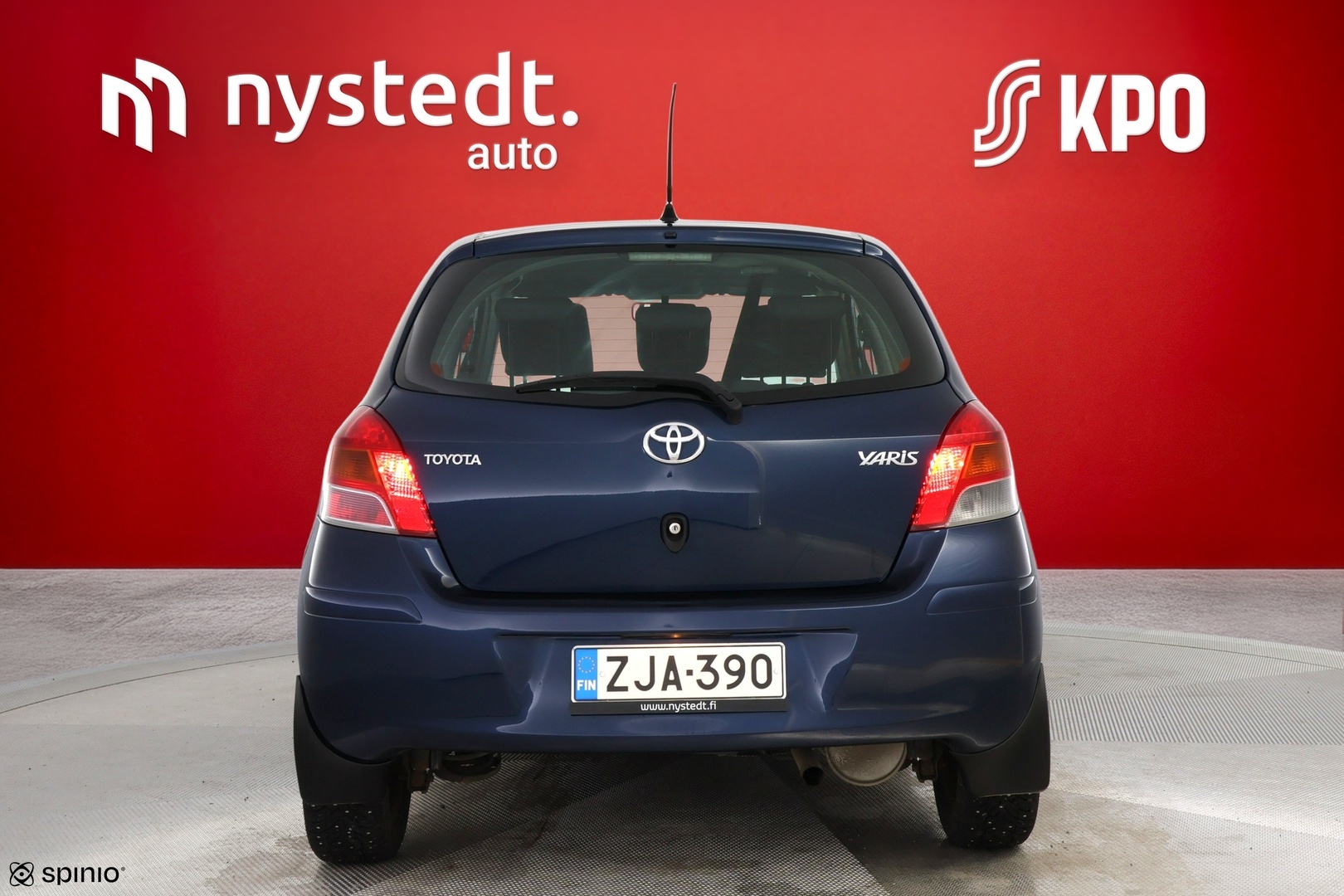 TOYOTA Yaris 2009