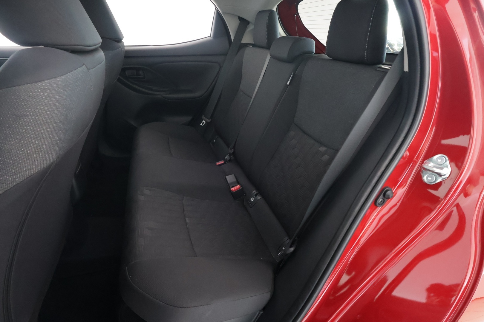 TOYOTA Yaris 2025