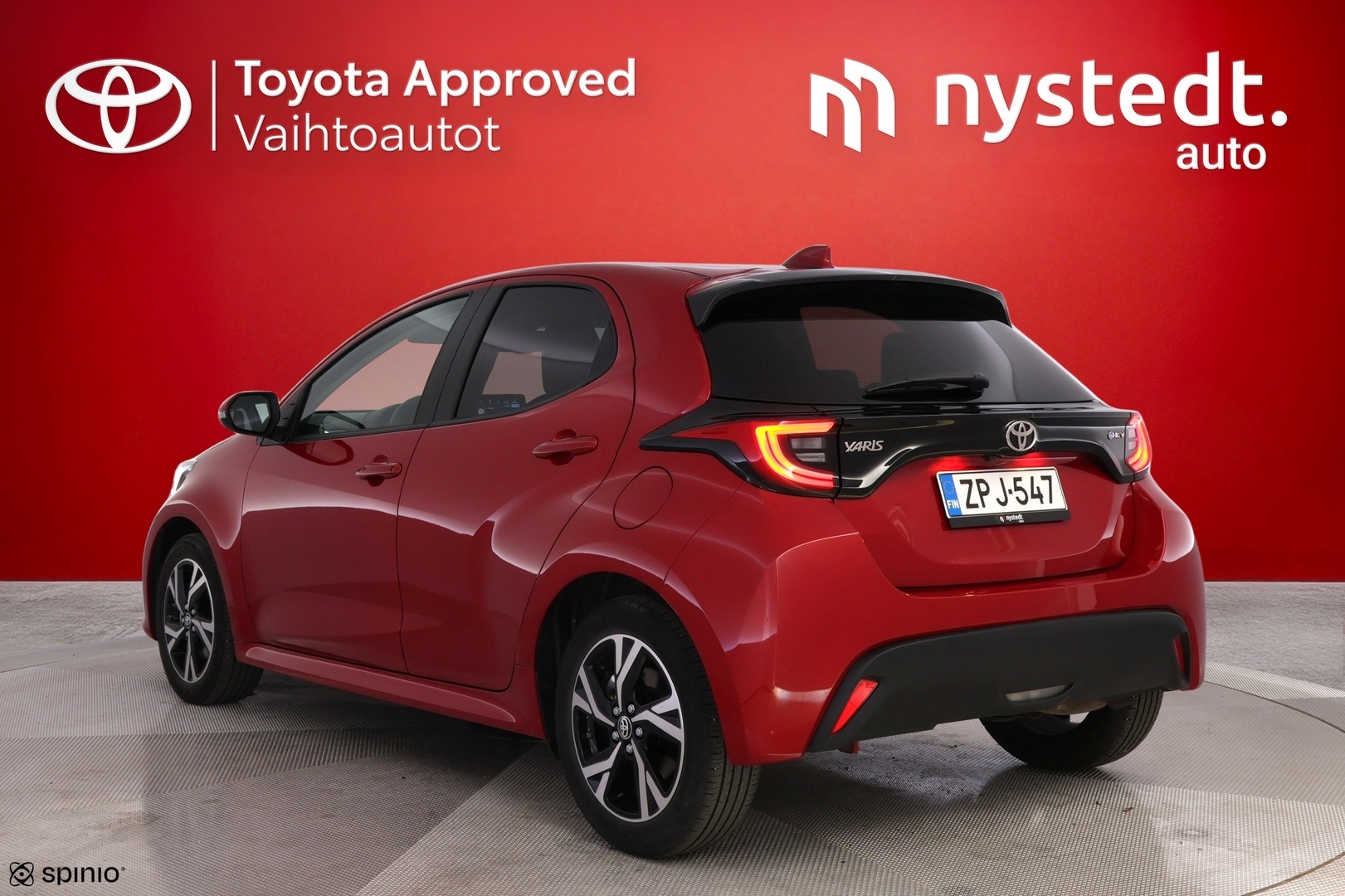 TOYOTA Yaris 2025