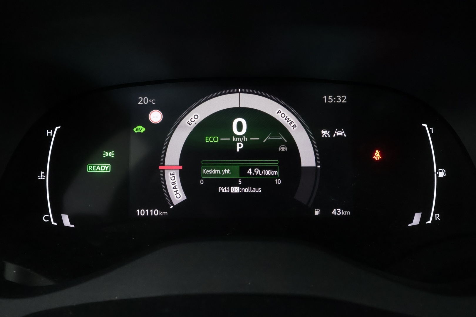 TOYOTA Yaris 2025