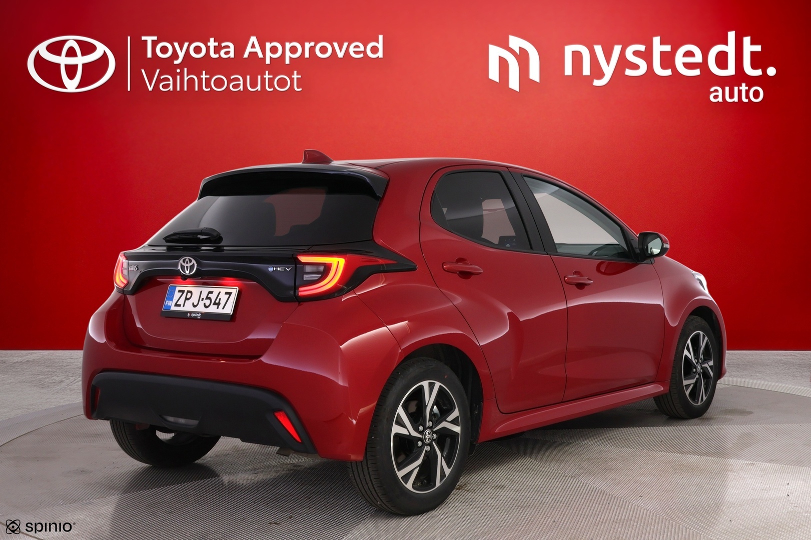 TOYOTA Yaris 2025