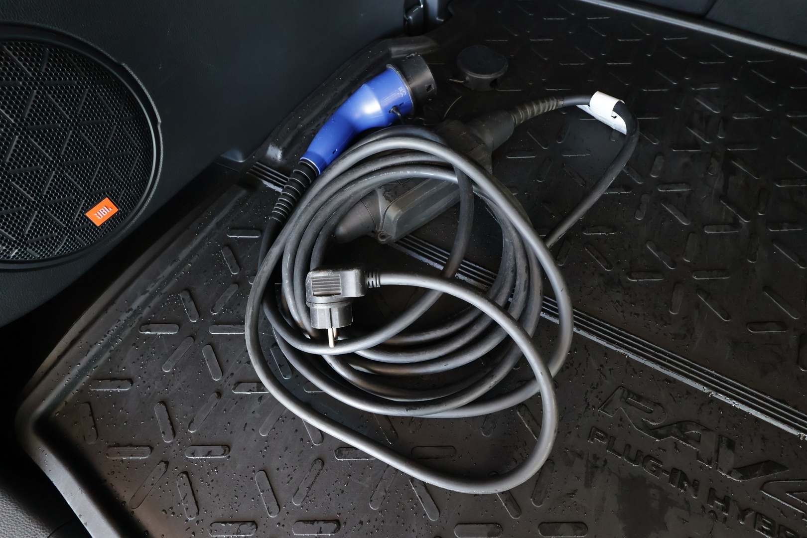 TOYOTA RAV4 PLUG-IN 2023