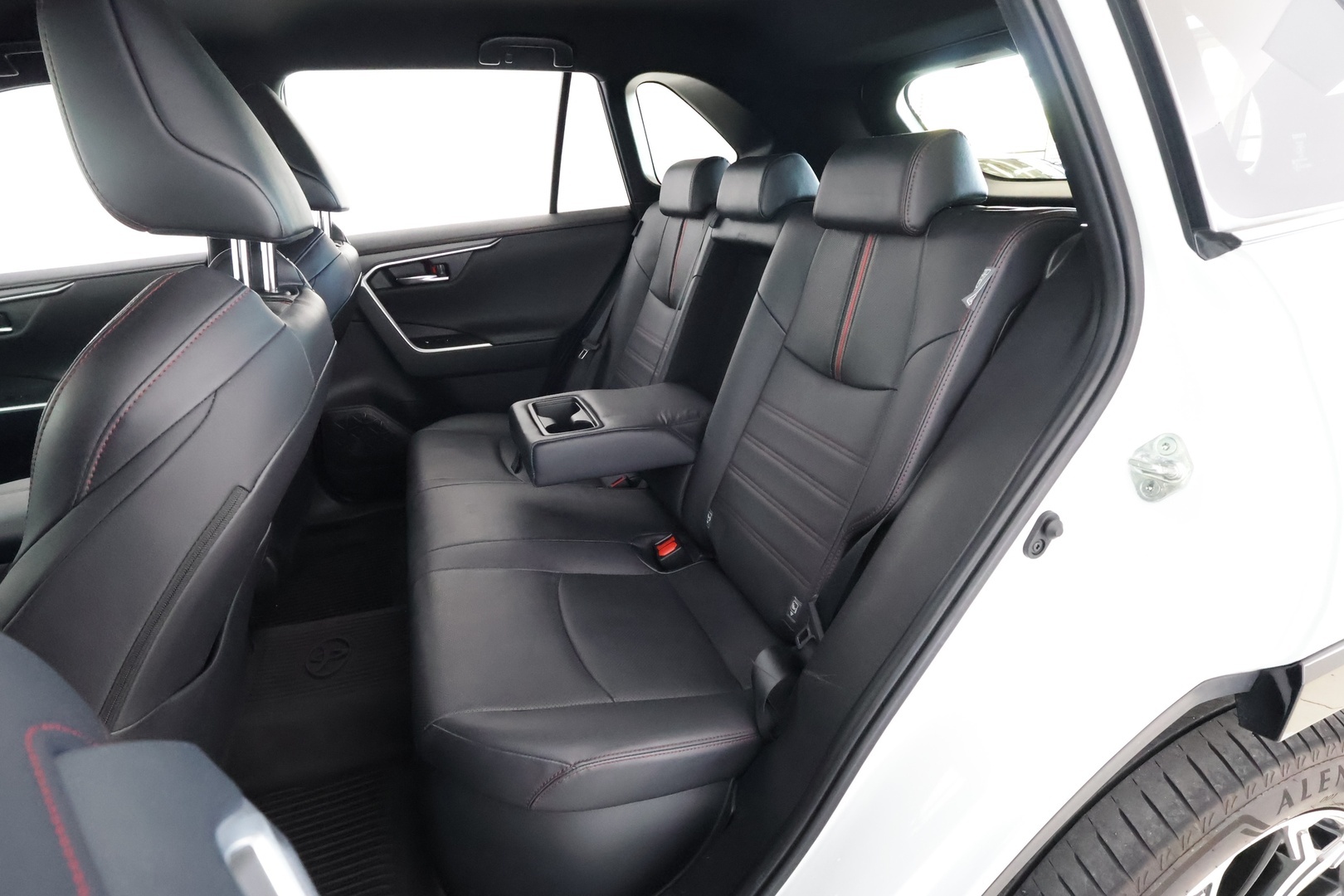 TOYOTA RAV4 PLUG-IN 2023