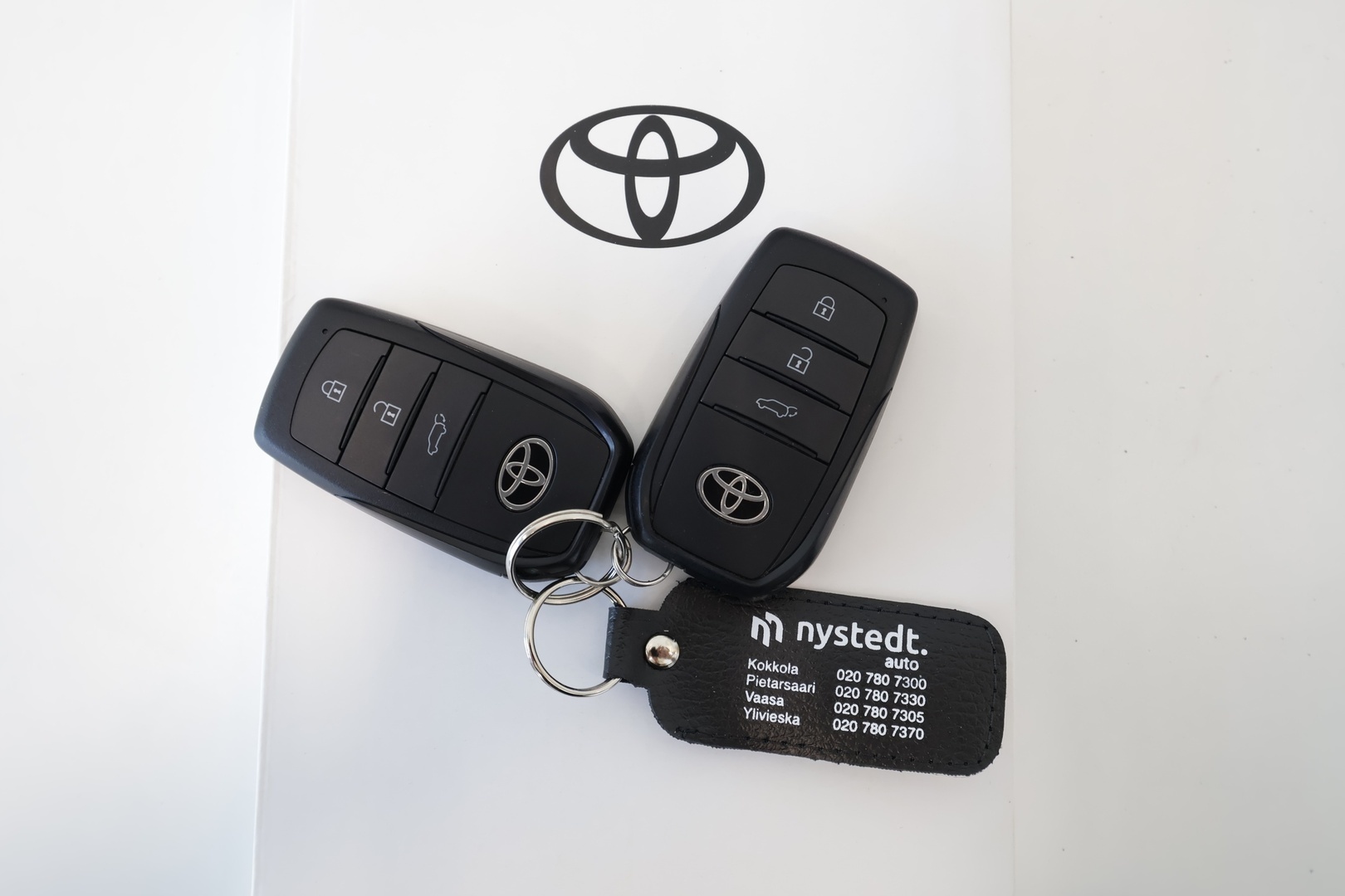 TOYOTA Corolla 2025