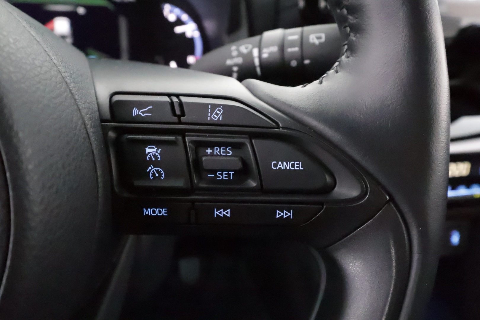 TOYOTA YARIS CROSS 2021