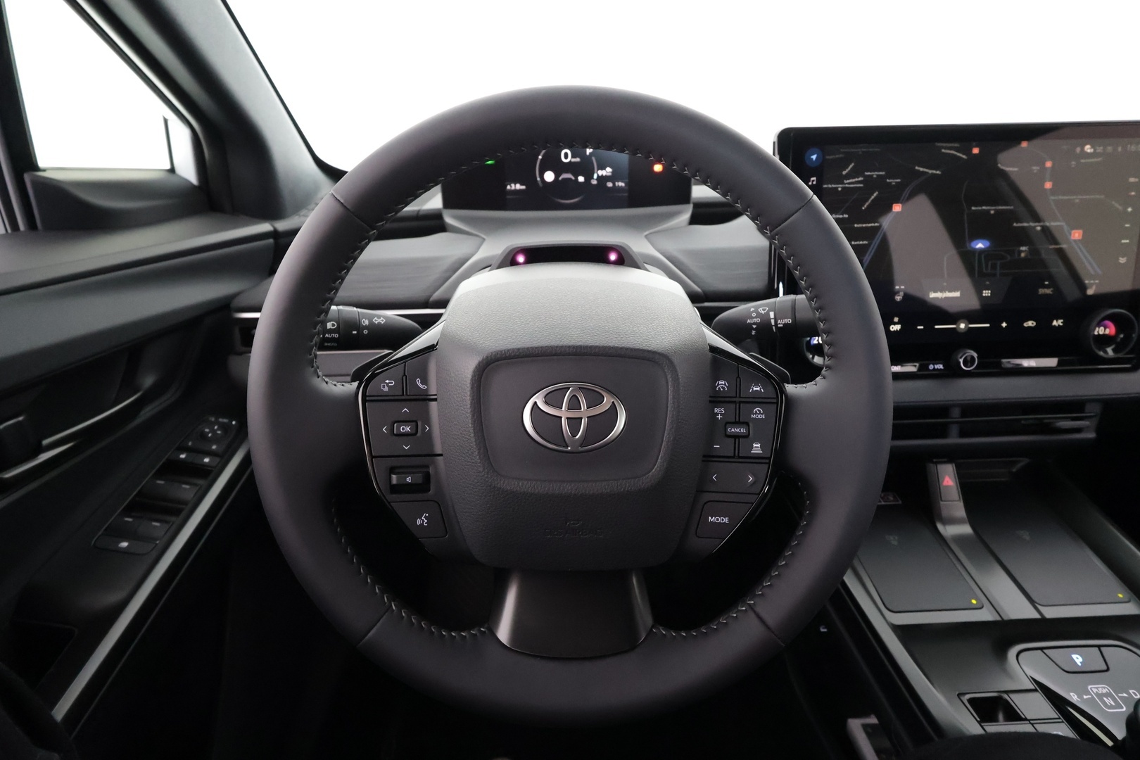 TOYOTA C-HR+ 30