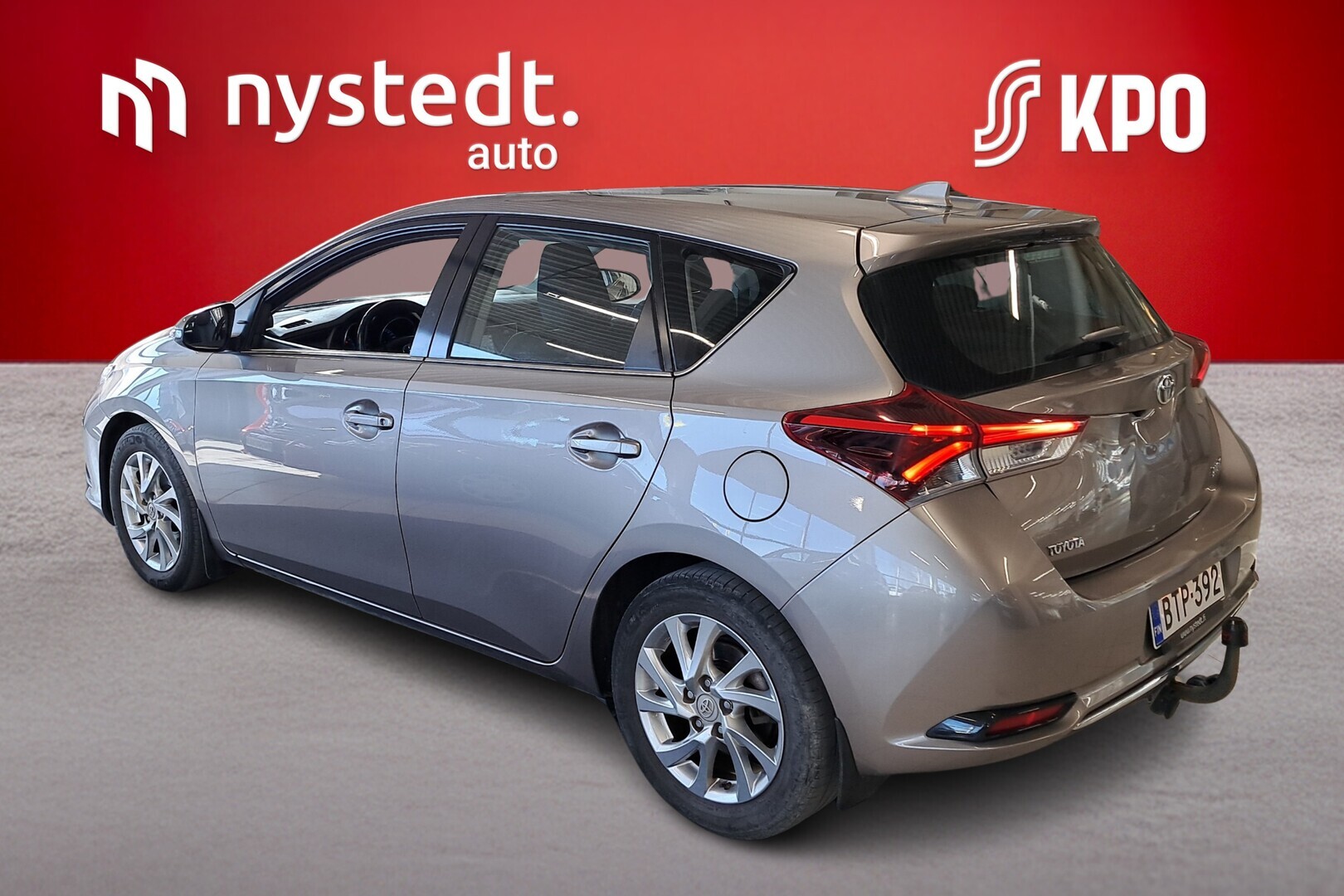 TOYOTA Auris 2015