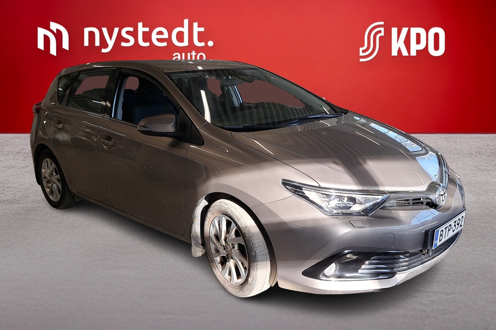 TOYOTA Auris 2015