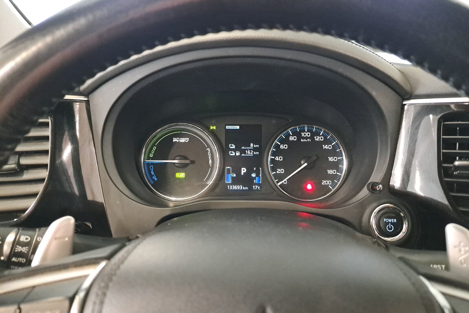 MITSUBISHI Outlander PHEV 2016