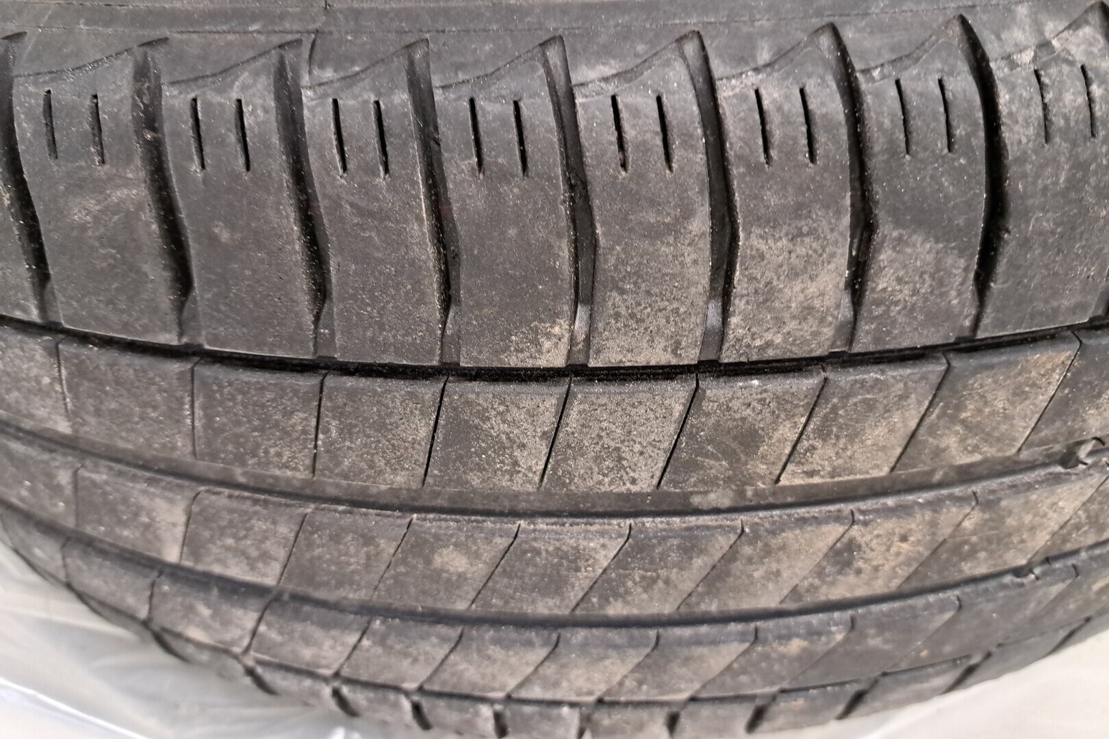 MITSUBISHI Outlander PHEV 2016