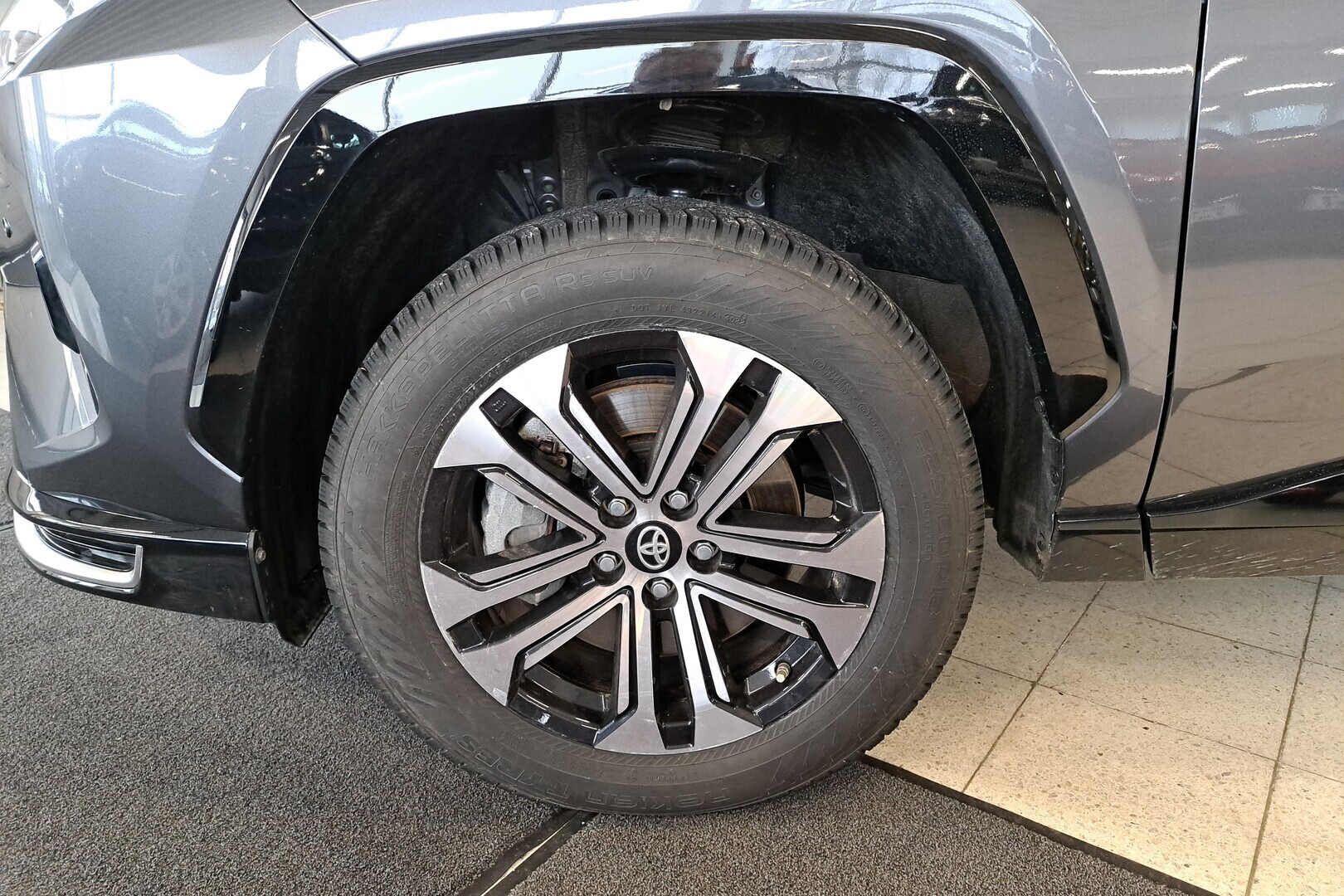 TOYOTA RAV4 Plug-in 2025