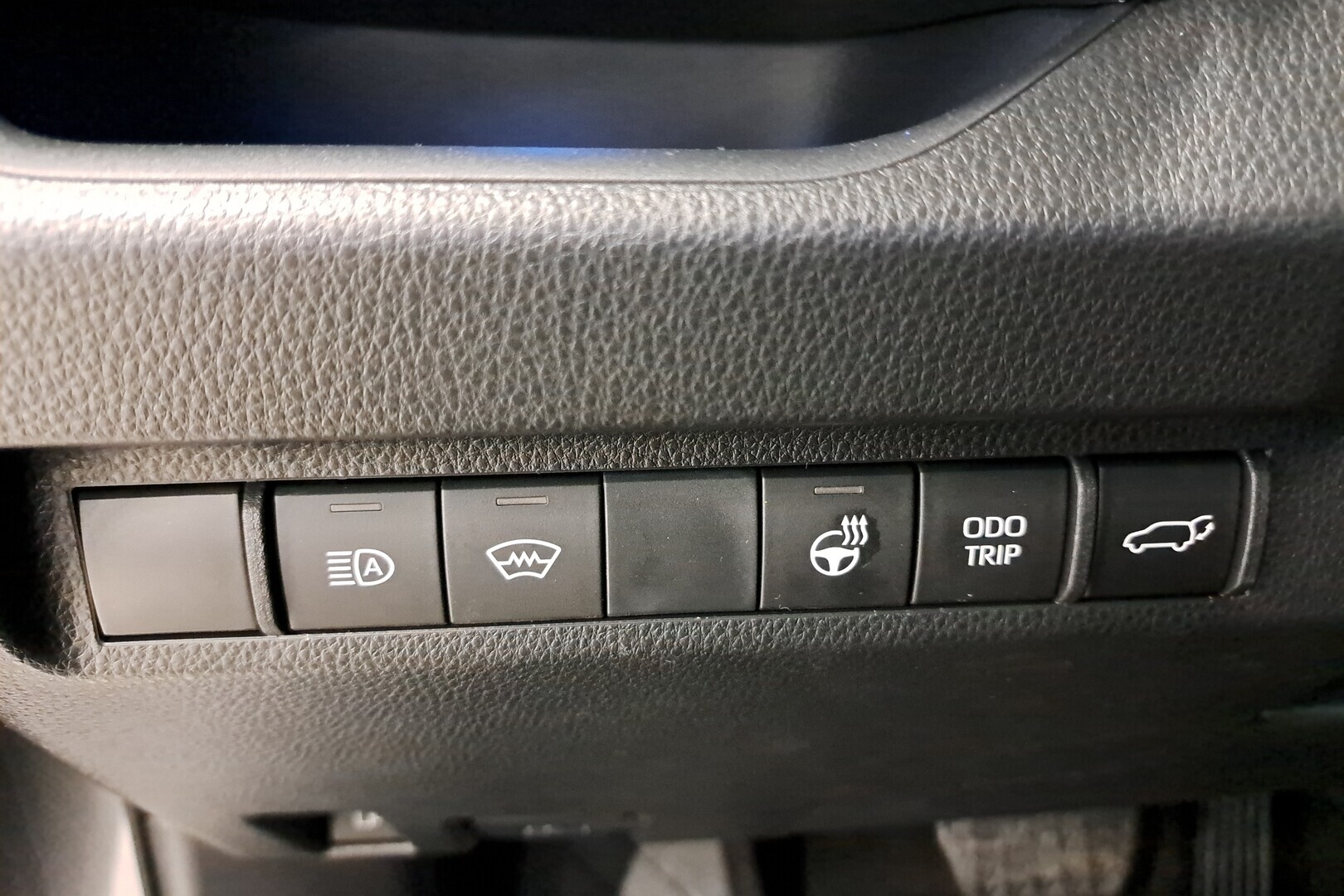 TOYOTA RAV4 Plug-in 2025