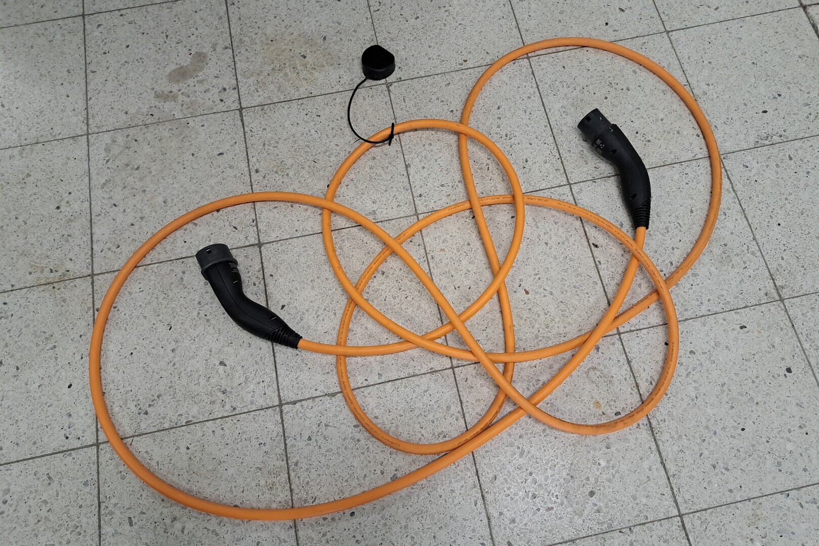 TOYOTA RAV4 Plug-in 2025