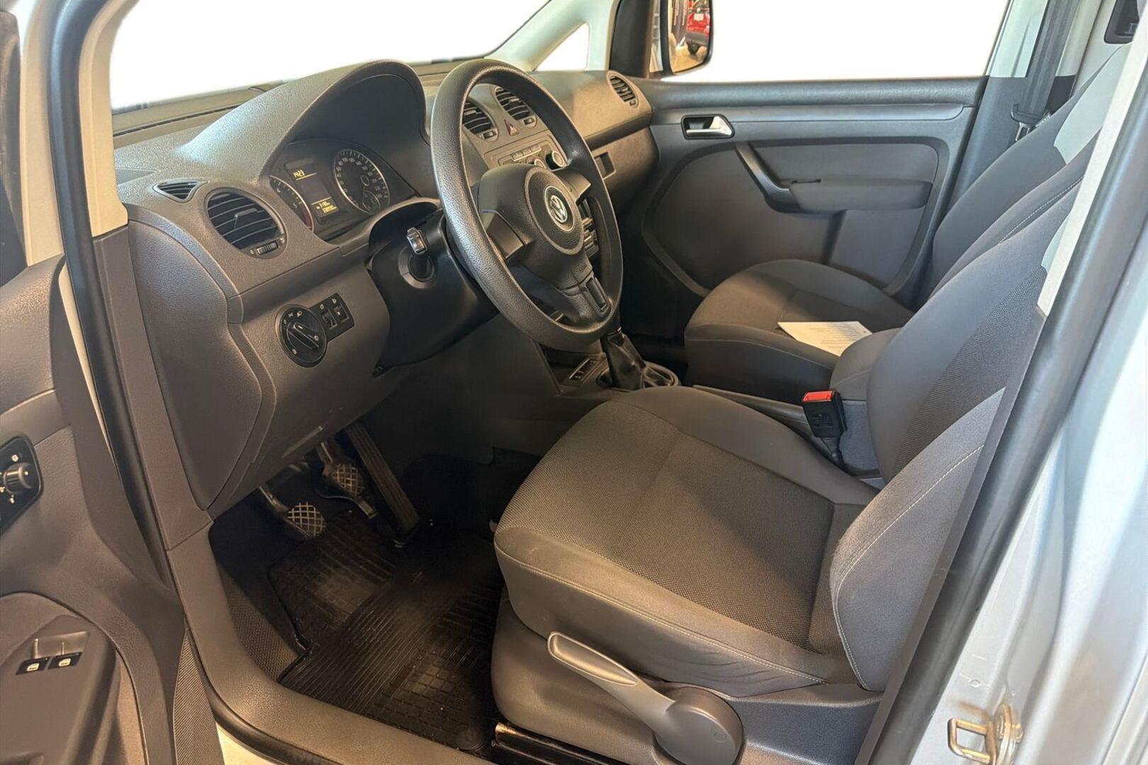 VOLKSWAGEN Caddy Maxi 2013