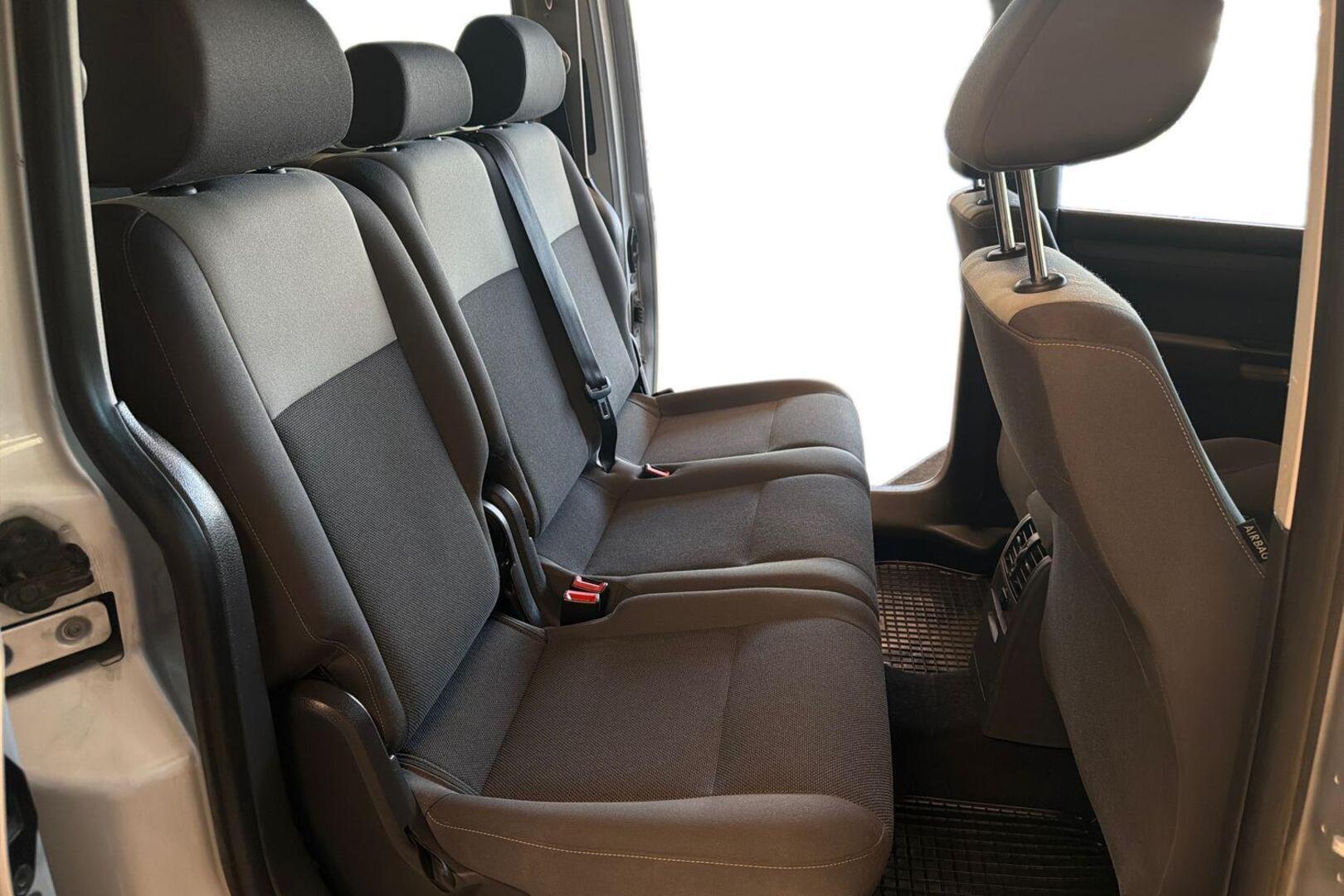 VOLKSWAGEN Caddy Maxi 2013