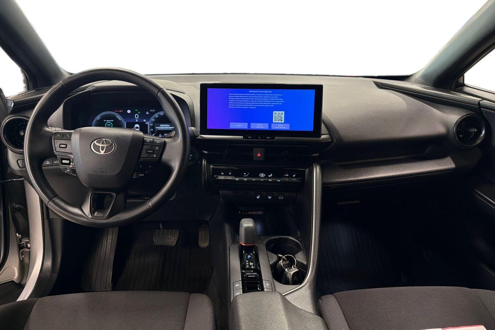 TOYOTA C-HR 2024