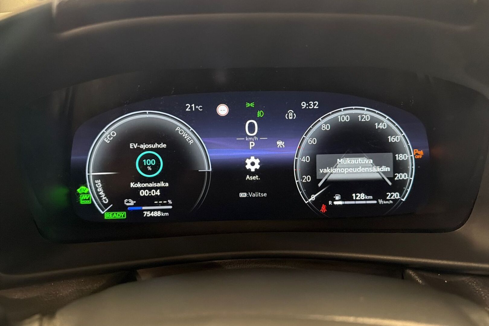 TOYOTA C-HR 2024
