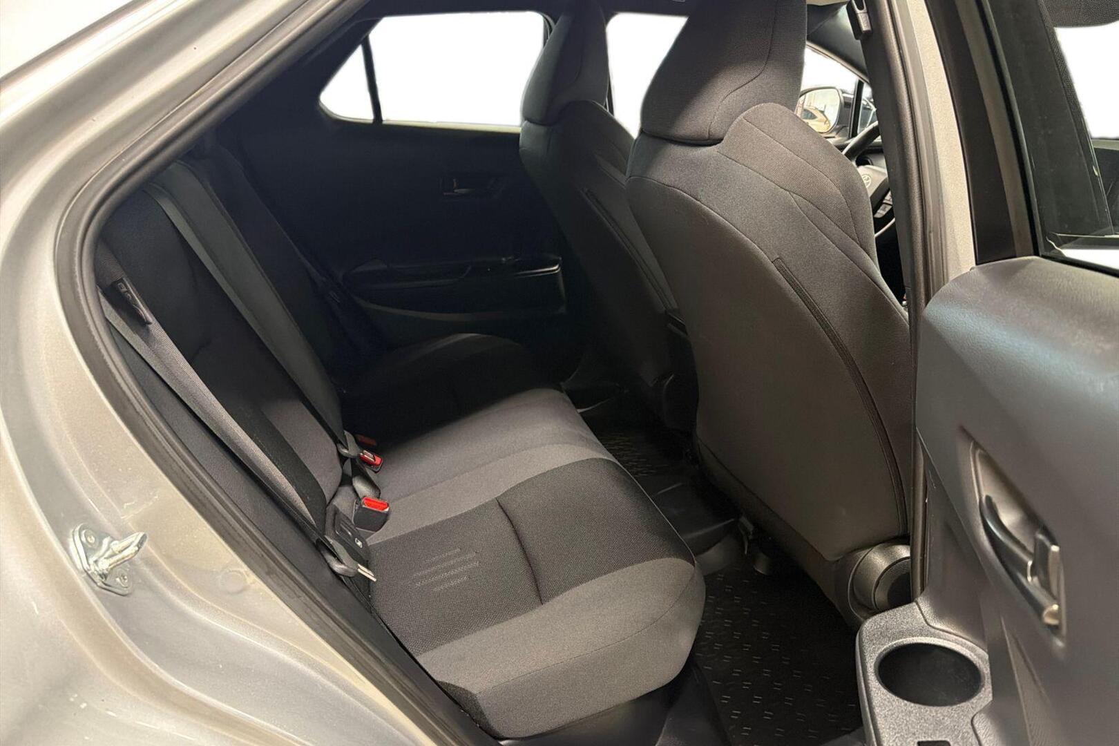 TOYOTA C-HR 2024