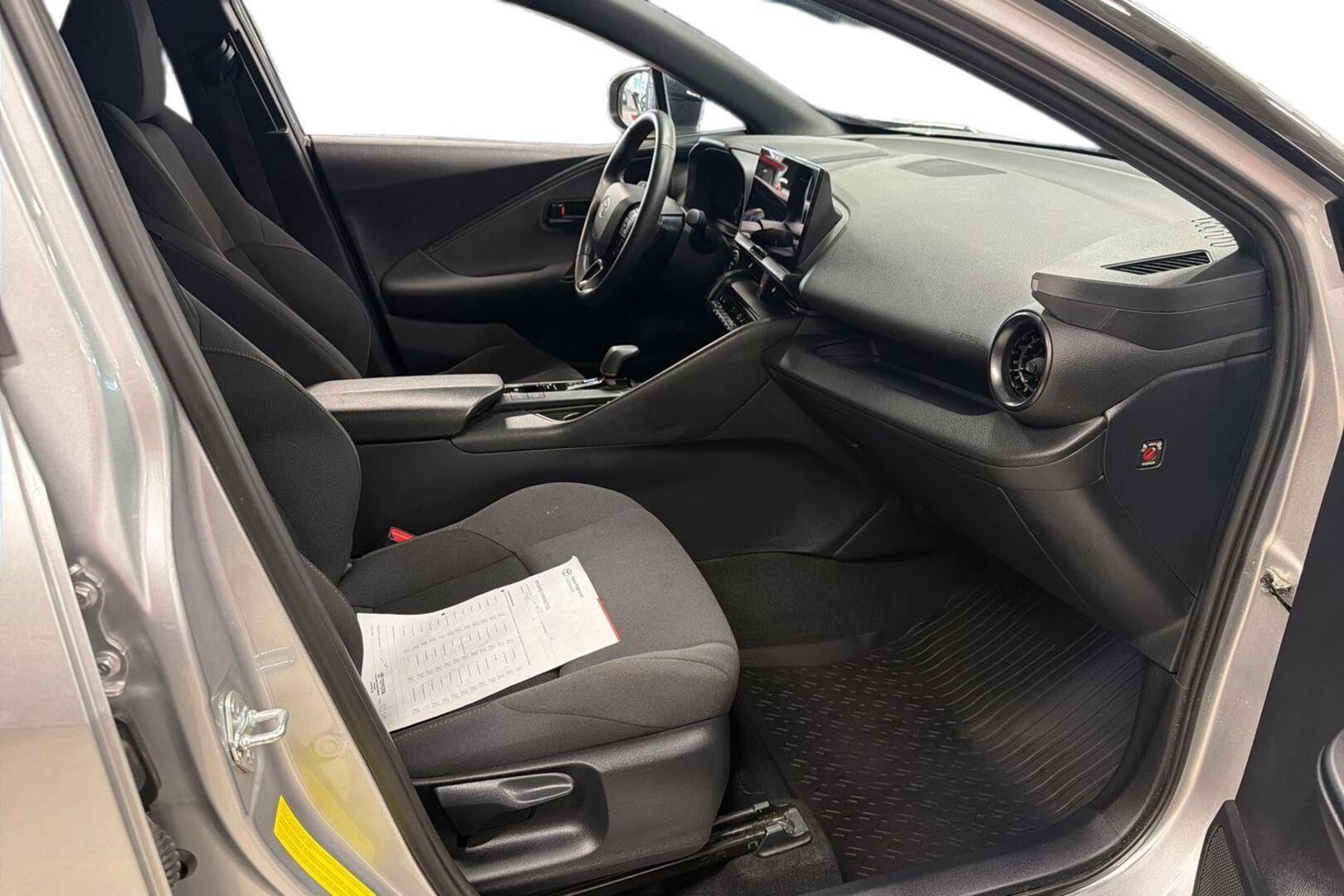 TOYOTA C-HR 2024