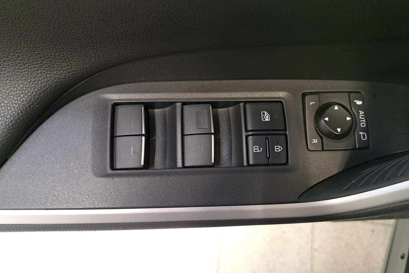 TOYOTA RAV4 Plug-in 2022