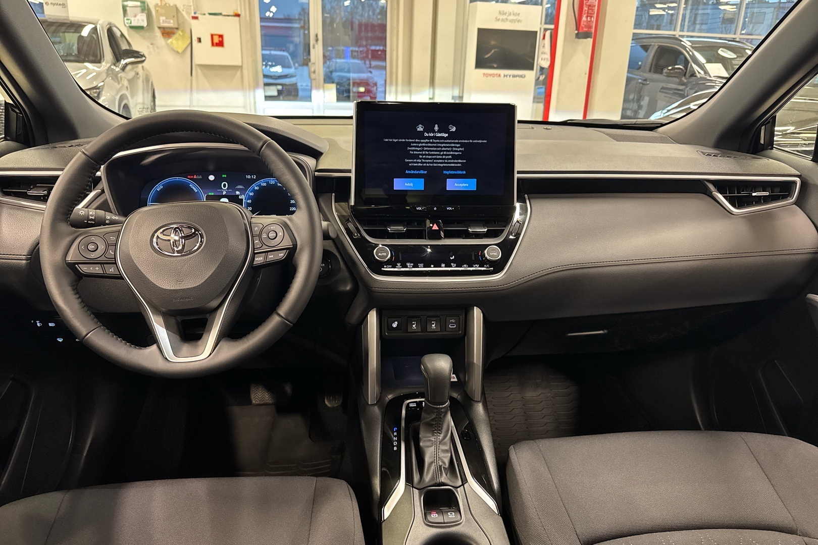 TOYOTA Corolla Cross 2025