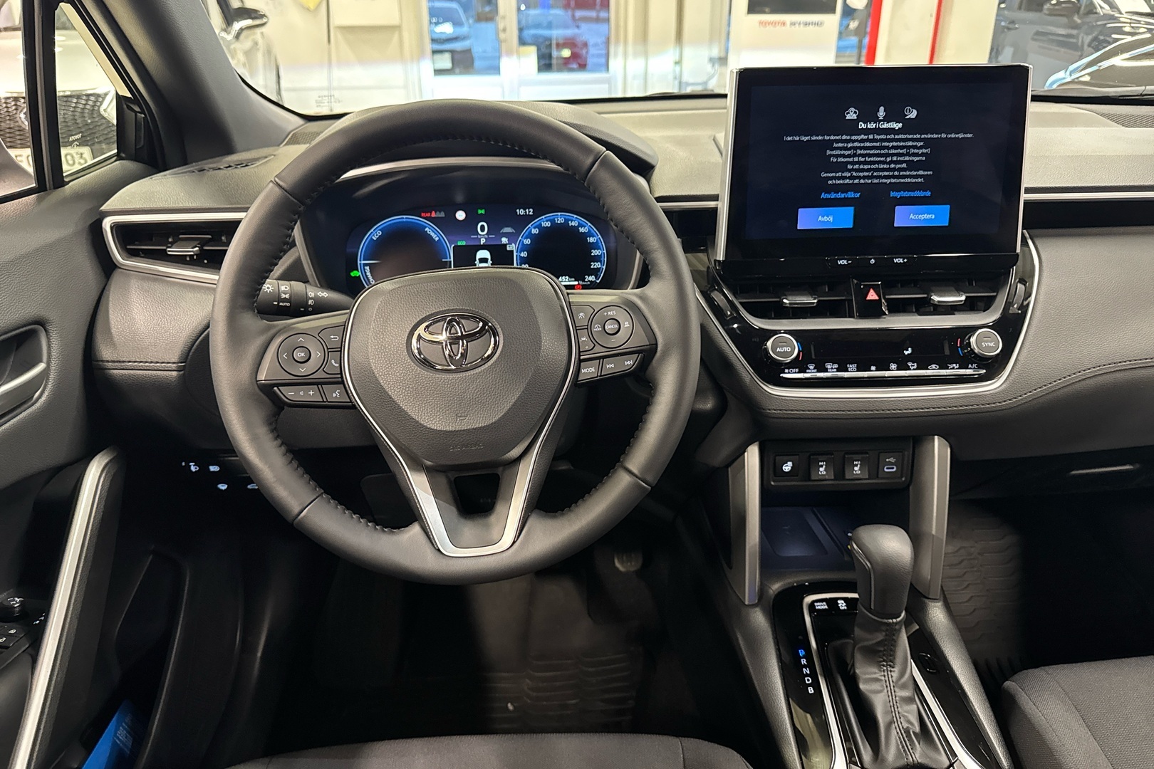 TOYOTA Corolla Cross 2025