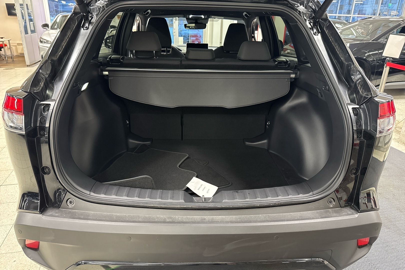 TOYOTA Corolla Cross 2025