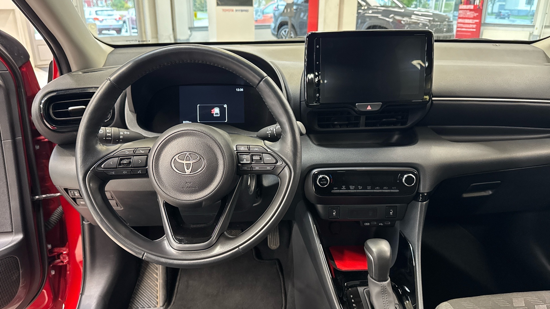 TOYOTA Yaris 2024