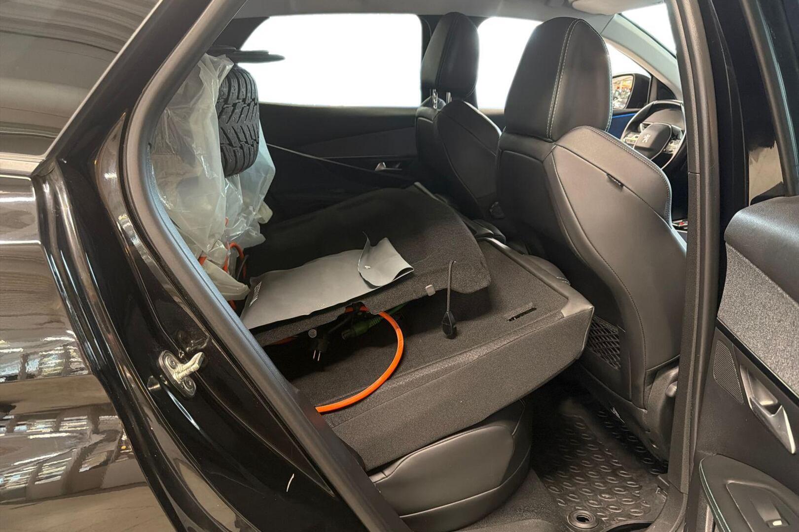 PEUGEOT 3008 2021